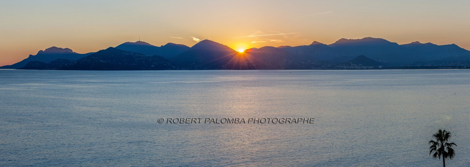 L'Estérel vu de l'Hôtel Radisson Blu 1835