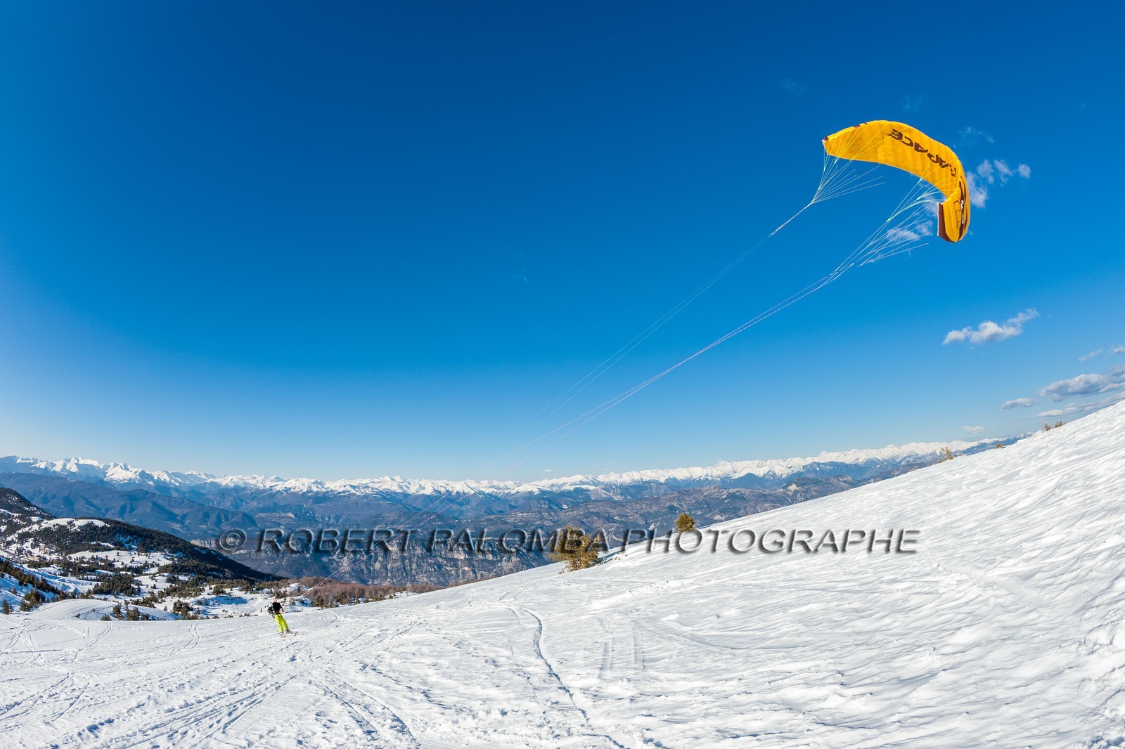 Snowkite