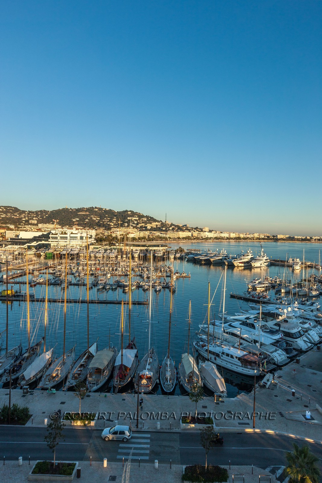 Cannes vue de l'Hôtel Radisson Blu 1835