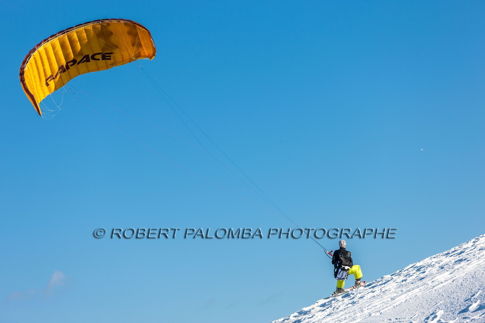 Snowkite