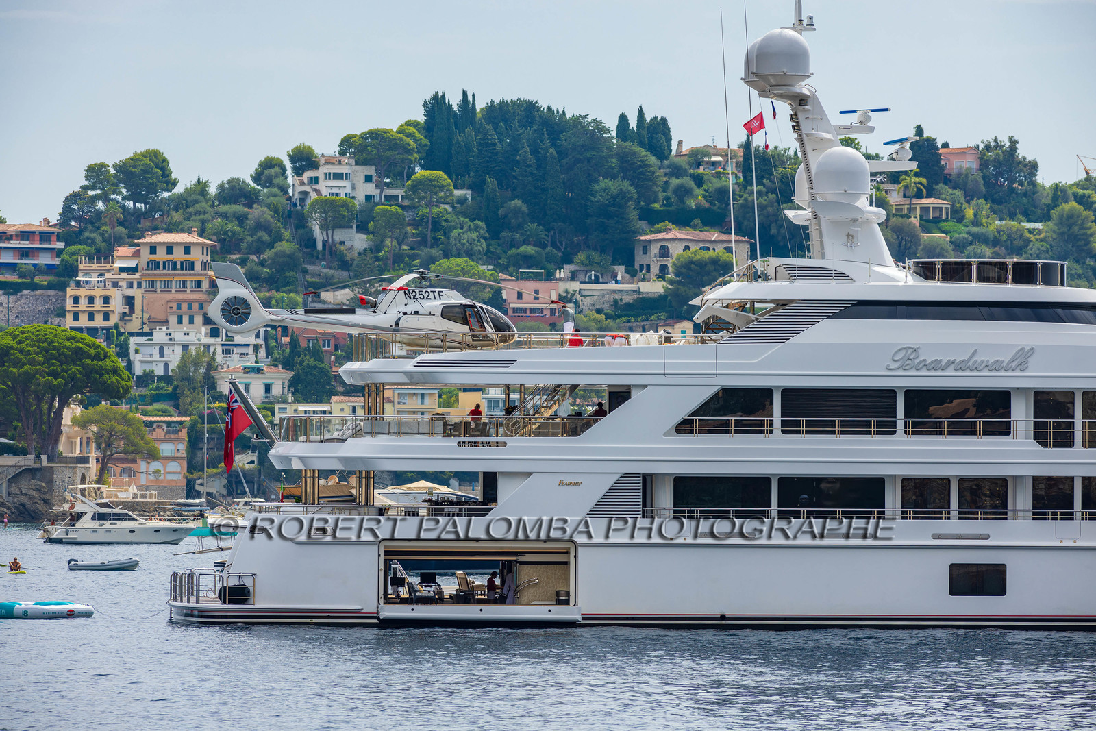 Yatch