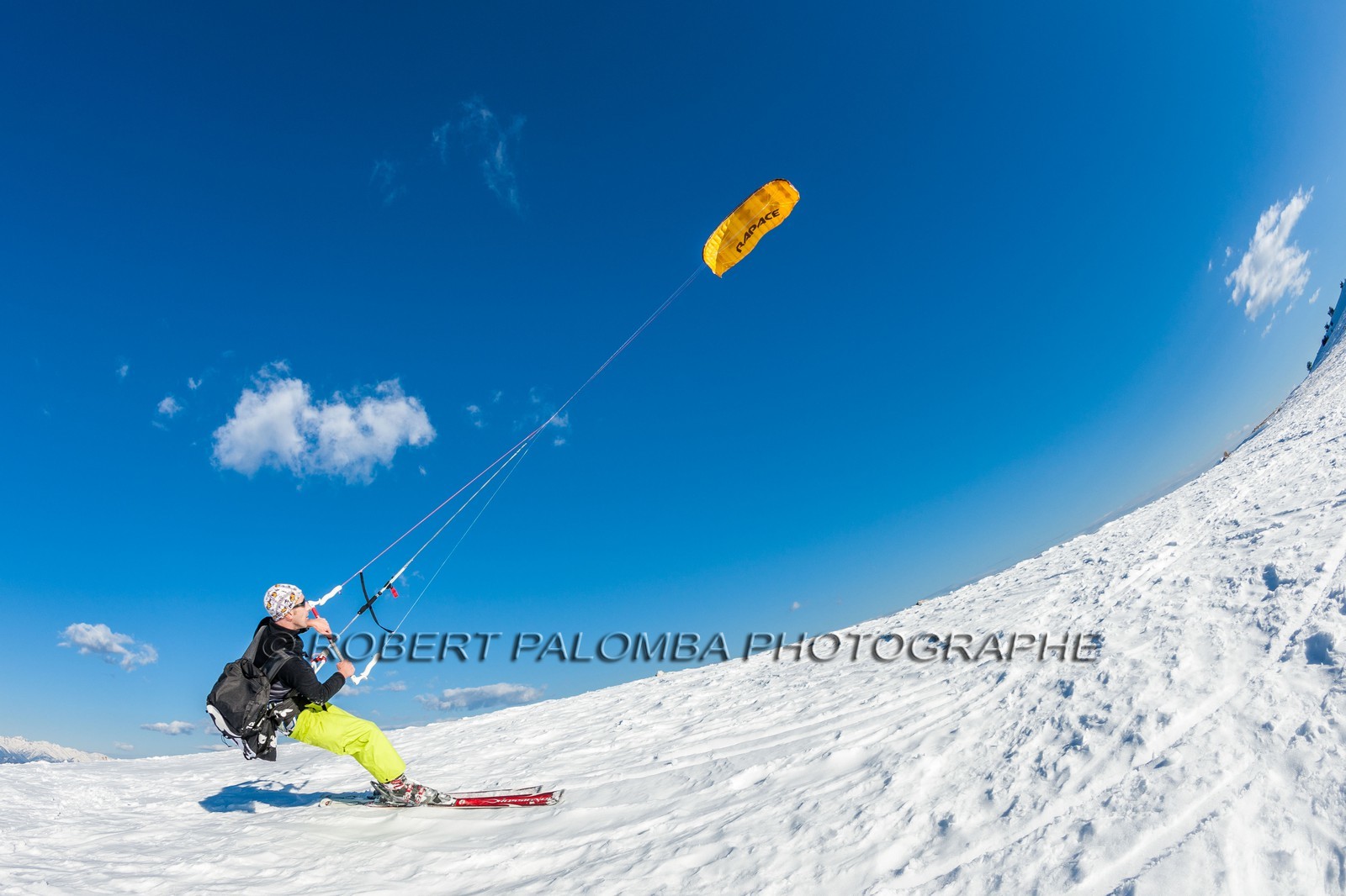 Snowkite