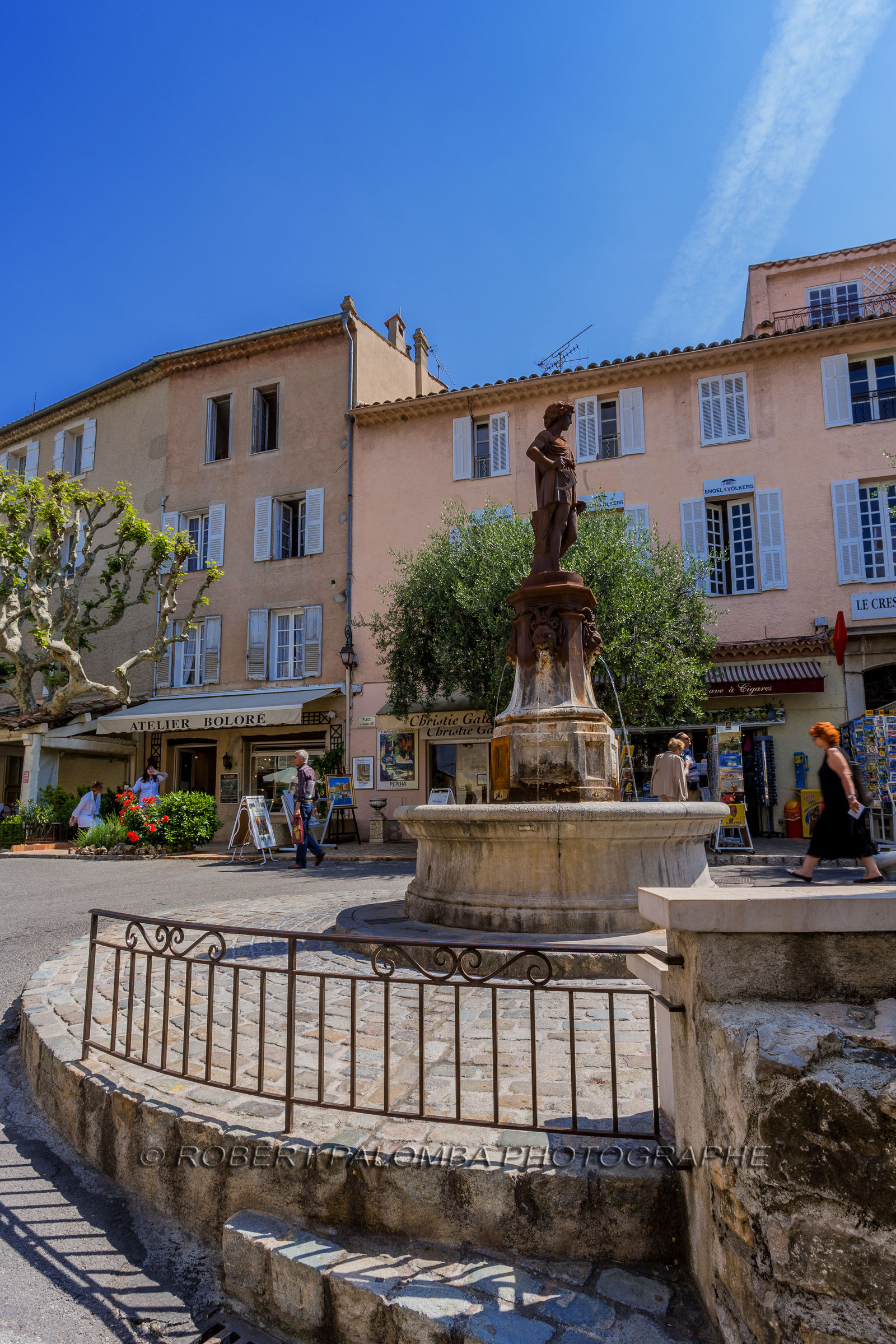 Mougins