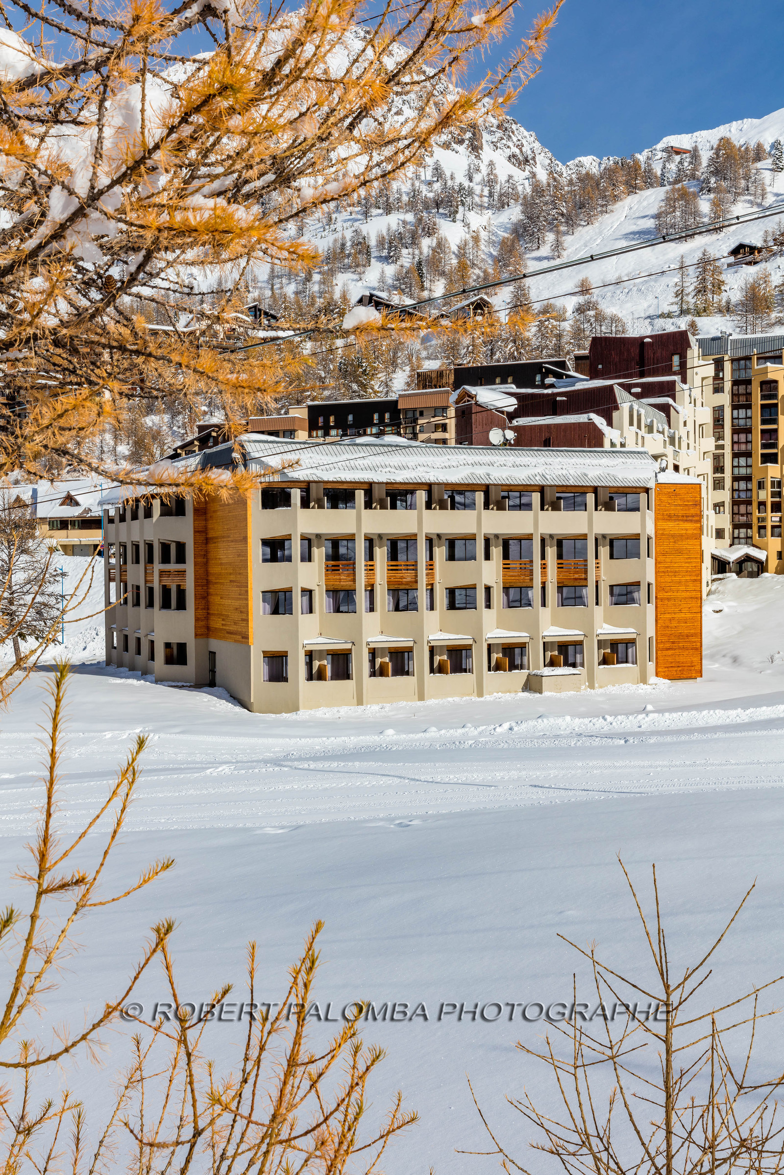 Isola 2000