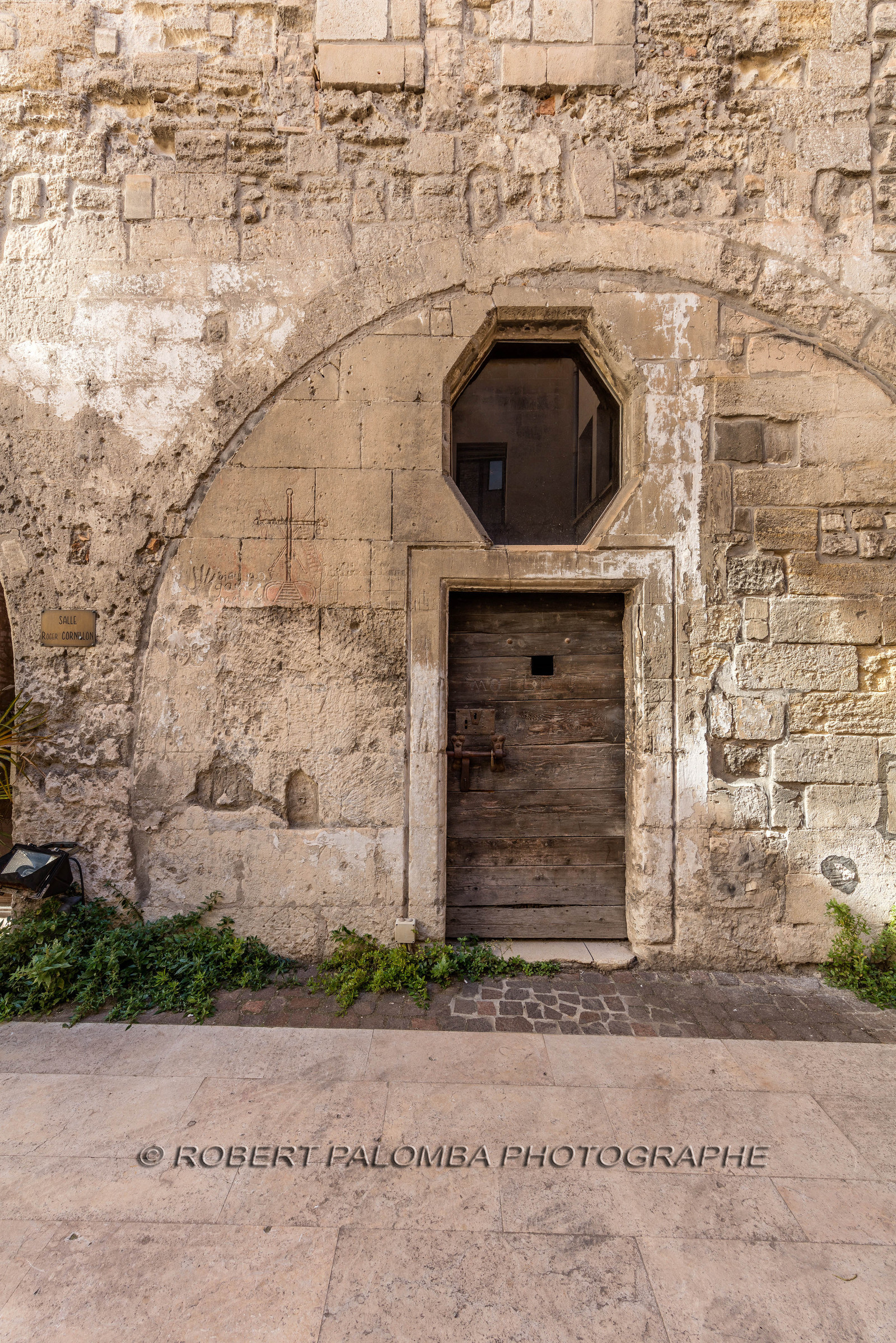 Arles